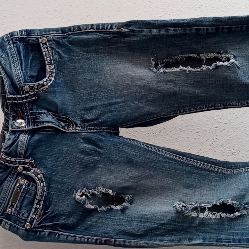 La idol usa size 9 jeans